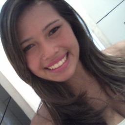'A vida que eu realmente quero Viver...
      So existe nos meus Sonhoos'...