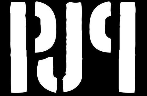 Rock / Pop / Soul band based in Toronto. Playing original music and covers from the 60s to current hits.