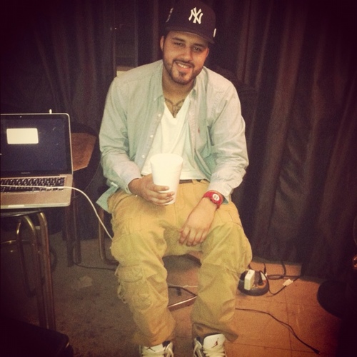 42O_PO's profile picture. Money controls my whereabouts... Strictly about my chicken...