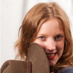 SagaSuus's profile picture. Ik ben glaskunstenares en maak persoonljike handgemaakte glaskralen en sieraden. Alles is ooit begonnen met het sieradenkistje van mijn oma. Nieuwsgierig??