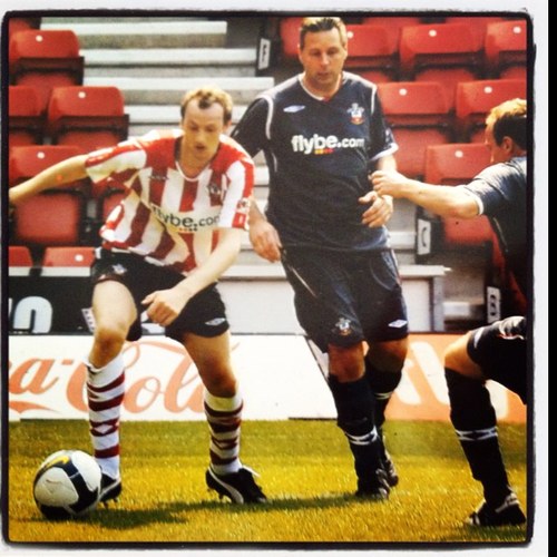 AJH_Worksupport's profile picture. Employment Support specialist....serial @footballaid fan, drummer, drum tech with @theautistix, half of @ahhgeeprod #savejeeves.