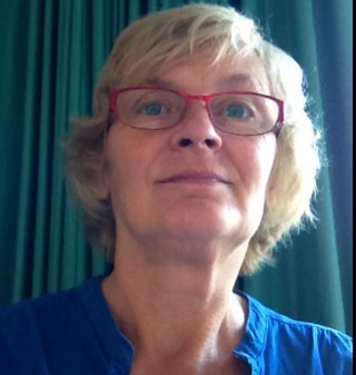 journalist Eindhovens Dagblad, correspondent Son en Breugel; moeder van drie dochters, oma van Sophia, fan van Fins Lapland