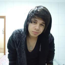 Tem Gente Que Passou Pela Minha Vida e Deixou Um Gostinho De Quero Mais .. Quero Mais É Que Se Foda ╭∩╮（︶︿︶） ╭∩╮
