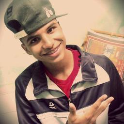 14 aninhos , brincalhão , humilde , simpatico , besta e feio , quer conheçer mais adiciona no face https://t.co/DoiGSU7ndM