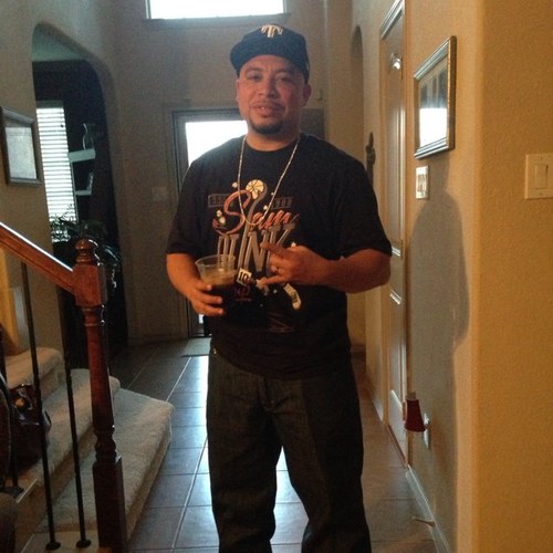 mitchell_76's profile picture. live full and die empty.