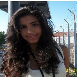 sou divertida,amiga,carinhosa,esperta,festeira etc