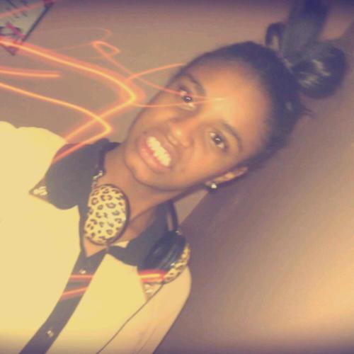 ~JETLIFE~:) just enjoying the life.in (^.^t) being sumone else is a never but being me un staying. 100 is ne ni rachet hoes:) thnk u