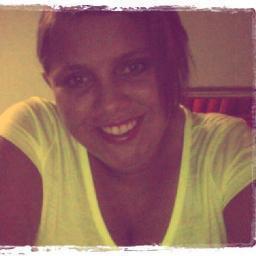 As vezes acho que se eu sumiisse .Eu Faria um favor as pessoas :{ Seria Bem Melhor...