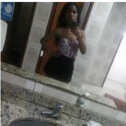 sou colooraada, sou ariaanaa,  gooosto tbm  d animaais e as vezes mt chaata, sóh qm mee konheece saabe:)