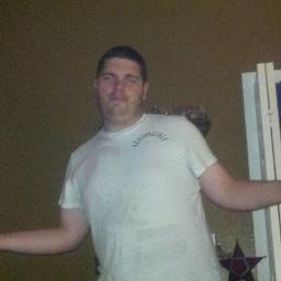 sick of the worlds politics ready to talk to a great person i love tv and movies my fav. food is chicken and yellow rice im 6 foot 5 very outgoing go yankees