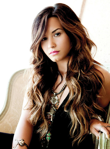 im here for demetria so if yous a hater light urself on fire