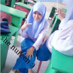 : nurieyn jazlina bte rahim 
: fourteen
: when you follow me , i will follow you back ! 
: rawk n rall
: https://t.co/KDHxlHktGy