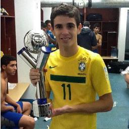 chelsea is the best♥
my favourite number is 12 and 11...♥
I LIKE FOOTBALL...Don't BASKETBALL ♥