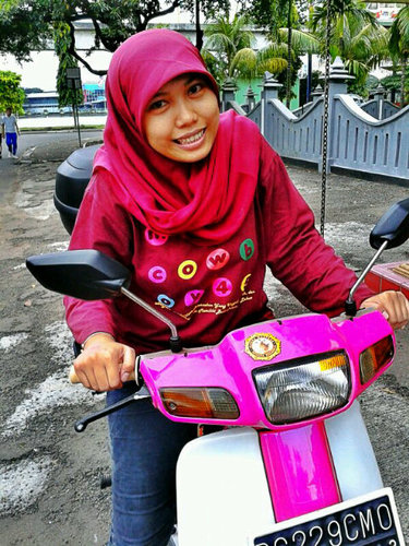 Tidak semua yg saya tulis adalah SAYA dan tidak semua yg kamu baca adalah KAMU || pecinta kata || love my embem @doniprimo (ʃƪ˘˘ﻬ)~♥ || love dolphin n moo too ♥
