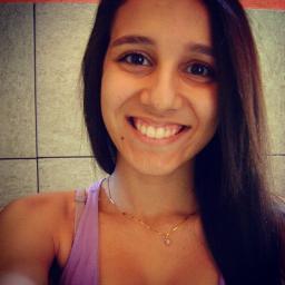 you make me glow. 
@ca_tchup e @uma_colorida ♥
