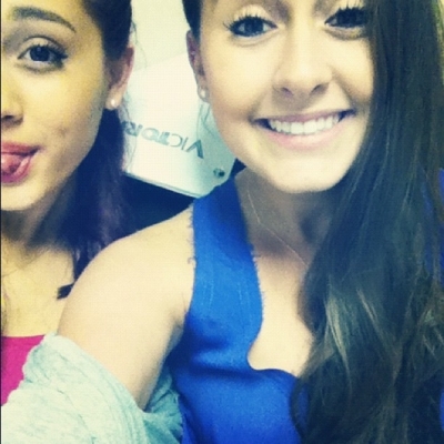 AlexaLuriaFake's profile picture. Hey, I'm Alexa but people call me Lexi. I'm 19 and my best friend is Ariana Grande.