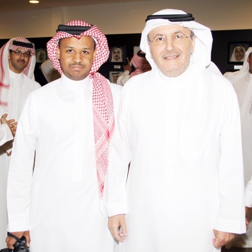 مراقب جوي بمطار الملك عبدالعزيز بجده ومحب لوطني وعاشق لملوك الكورة السعودية 💚