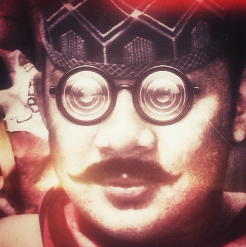 Paddoja's profile picture. Pedagang yang suka begadang. | Mata merah, jalan agak miring tapi tidak Mabuk. |