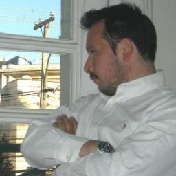 Especialista en Tecnologías Educativas, Programación, Robótica e Impresión 3D, Profesor de matemática. Diseñador Multimedia de turno.