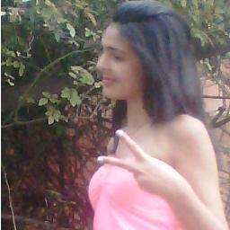A Priiincesinha que não Nasceeu
Para ficar preza no casteelo, Maaiss Sim para
Enfrentar A realidade Com a Cabeça Erguiida ; )  ~ ♥