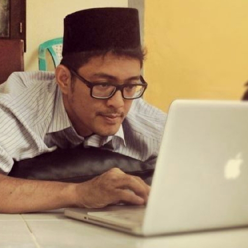 Love ManUtd | Love Apple | Graphic Design | Photografer | Videographer | Communication Services | Internal Magz | Creative |