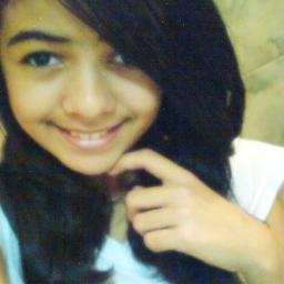 Cadique , sou legal, amiga  mt,  amo meus amigos , me siga sigo todos de volta *-*   meu signo ér cancer 2 bejos *-*