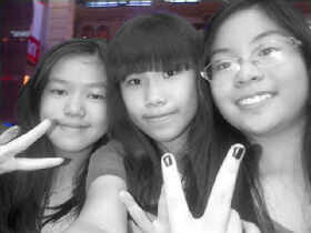 I'm Ananda 11 yrs old. Half proud half regret of SD 6E. Bestfriends : Melinda, Sylvia, Oliver, Micel, Dewi, Fenisa, Kelsey, Velyn, Ferby, Zenny, and Catherine.