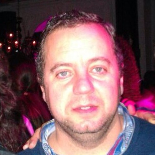 magilma2's profile picture. Sevillista y macareno, para que necesito nada mas?