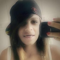 Não tente me entender;
Sou completαmente diferente do que vooc imαginα :)
Posso chegαr mαis longe que vooc pensα :)
Sou únicα, meu modo de pensαr é diferente