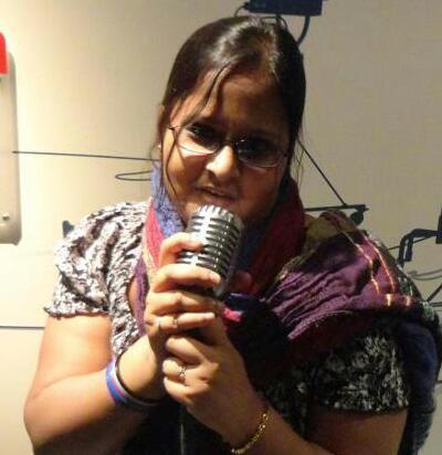 Singer, HR professional, TV buff, voracious reader, computer games player, sports fan and enthusiastic consumer - a mass of contradictions!