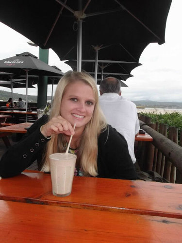 emjackson22's profile picture. 