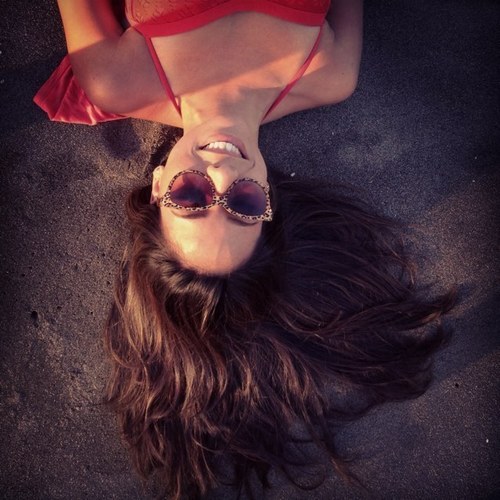 marce_hasbun's profile picture. Don't let your wounds to transform you into someone you are not.-