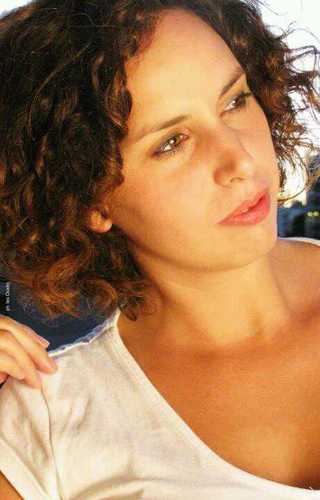 Curiosa, inquieta y comunicadora. Directora de Productos en Iconosur :)