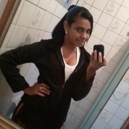 Fria por fora e quente por dentro, talvez essa ''combinação'' q faz de mim uma pessoa    completamente indecifrável e única *--*