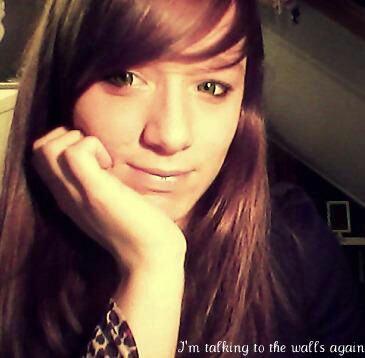 LauraLovesYou92's profile picture. 