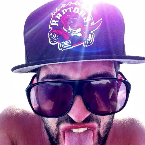 strictlyteo's profile picture. 