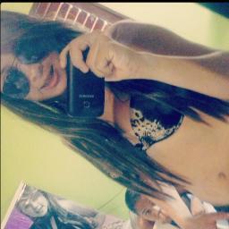 16 anos, Capricorniana, Carinhosa, Chatta ,Incomparável, Brincalhona, sou irmã da @chislanisilva  s2' quer saber mais e só seguir (: