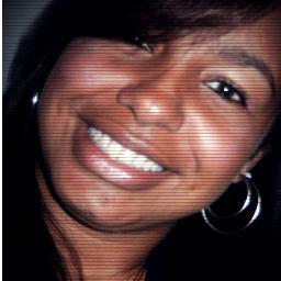 Umα pequenα pessoα, com sonhos de umα grαnde meninα !
Vivendo num mundo surreαl e estressαnte
tentαndo αpenαs ser feliiz ! 8)~