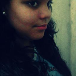 Que tenha paixão, desejo,
Que tenha abraço e beijo
E seja a melhor sensação (8