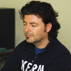 Type designer & graphic designer. Founder of MAC Rhino Fonts and totally passionate about letters. 100% Romanista and espresso lover.