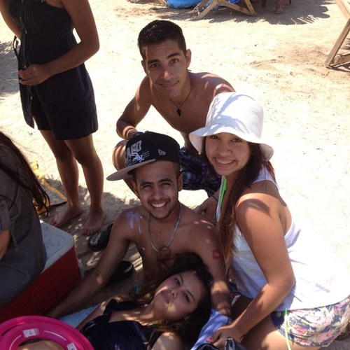 Full pana, jodedor y bilingue