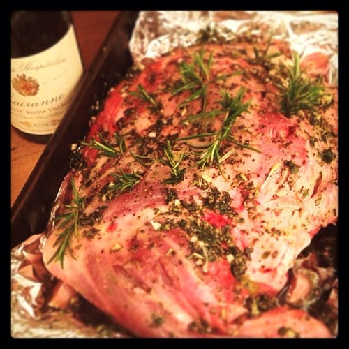 Fridayntfeast's profile picture. The everyday dad who LOVES a Fri night cook up. Weekly amateur twitter cook (recipes on wordpress). FYI - I'm not Jamie or Jimmy but I had this name first..!!😂