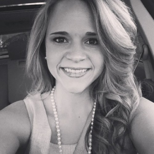 amandauca09's profile picture. 