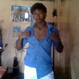me gusta cantar
bailar 
ir al gyn 
jugar futboll