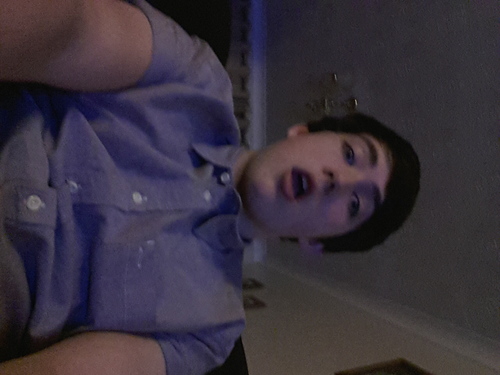 18, I Like Food... Maybe To Much & I Follow Back!!