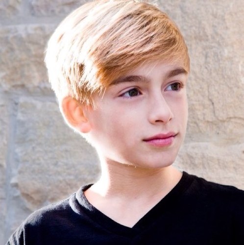 This is a fan page. Follow @johnnyosings!