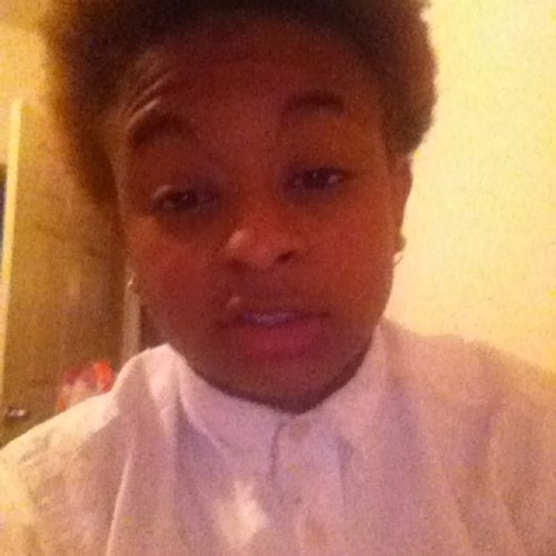 My name Kenn , thats all you need too know , follow me & mention me for a follow back , && bitch IM SINGLEEE