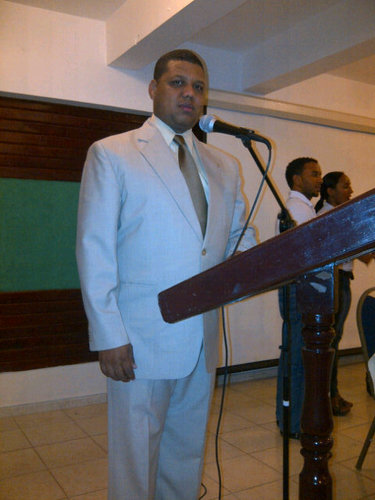 juniorgarciad's profile picture. Director del matutino radial La Mañana Caliente, Presidente de Success Institute, Empresario y Joven Ciudadano Activo del Mundo.