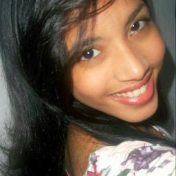 Sem limites me entregarei
Te adorarei, maravilhoso Deus
Mais que palavras, te dou meu coração
Receba o melhor da minha adoração.        ♫