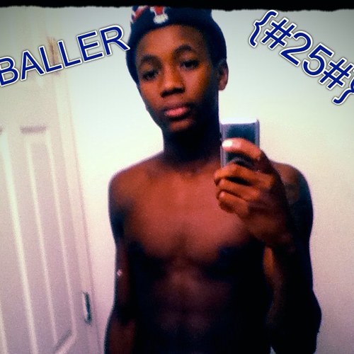 Fuck You Follow Me I Follow Back . 
Basketball Is Life .